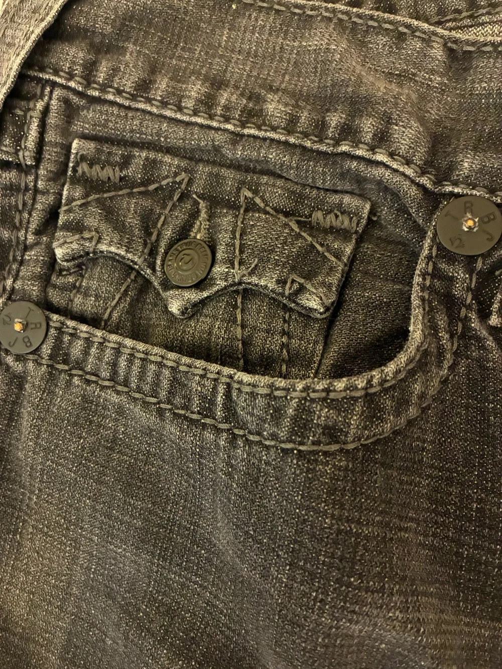 True Religion Jeans Men 36x32  Ricky Big T Flap Pockets Faded Black Grunge